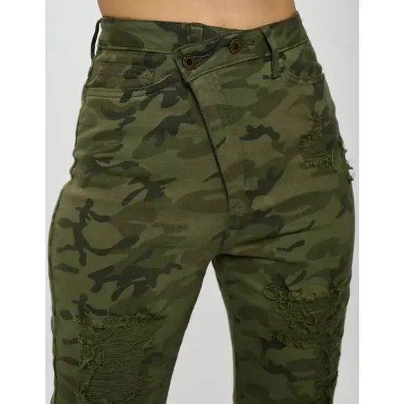 Aphrodite Crossover High Waisted Distressed Loose Camo Green Jeans Women Sz 9/29 - Picture 13 of 14